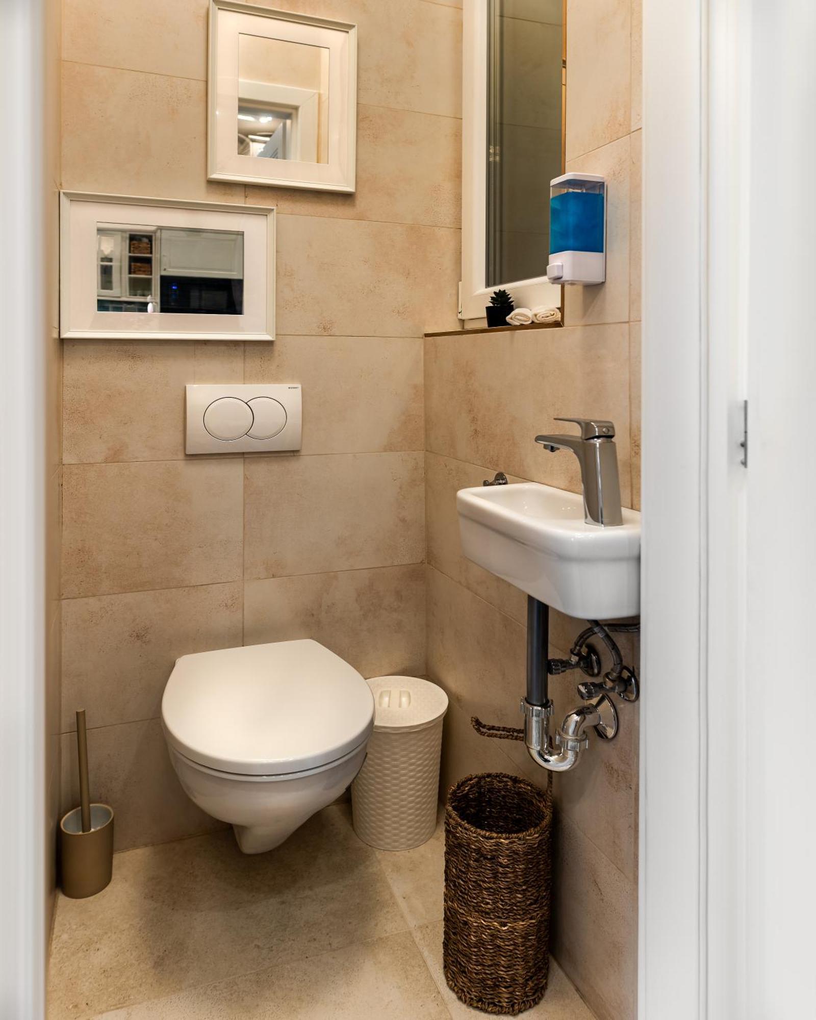 Broadway Street With 3 Bedrooms & 2 Bathrooms Appartement *