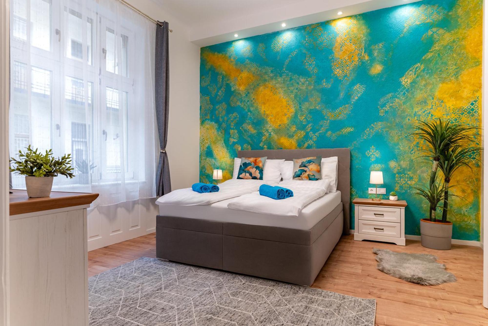 Broadway Street With 3 Bedrooms & 2 Bathrooms Будапешт