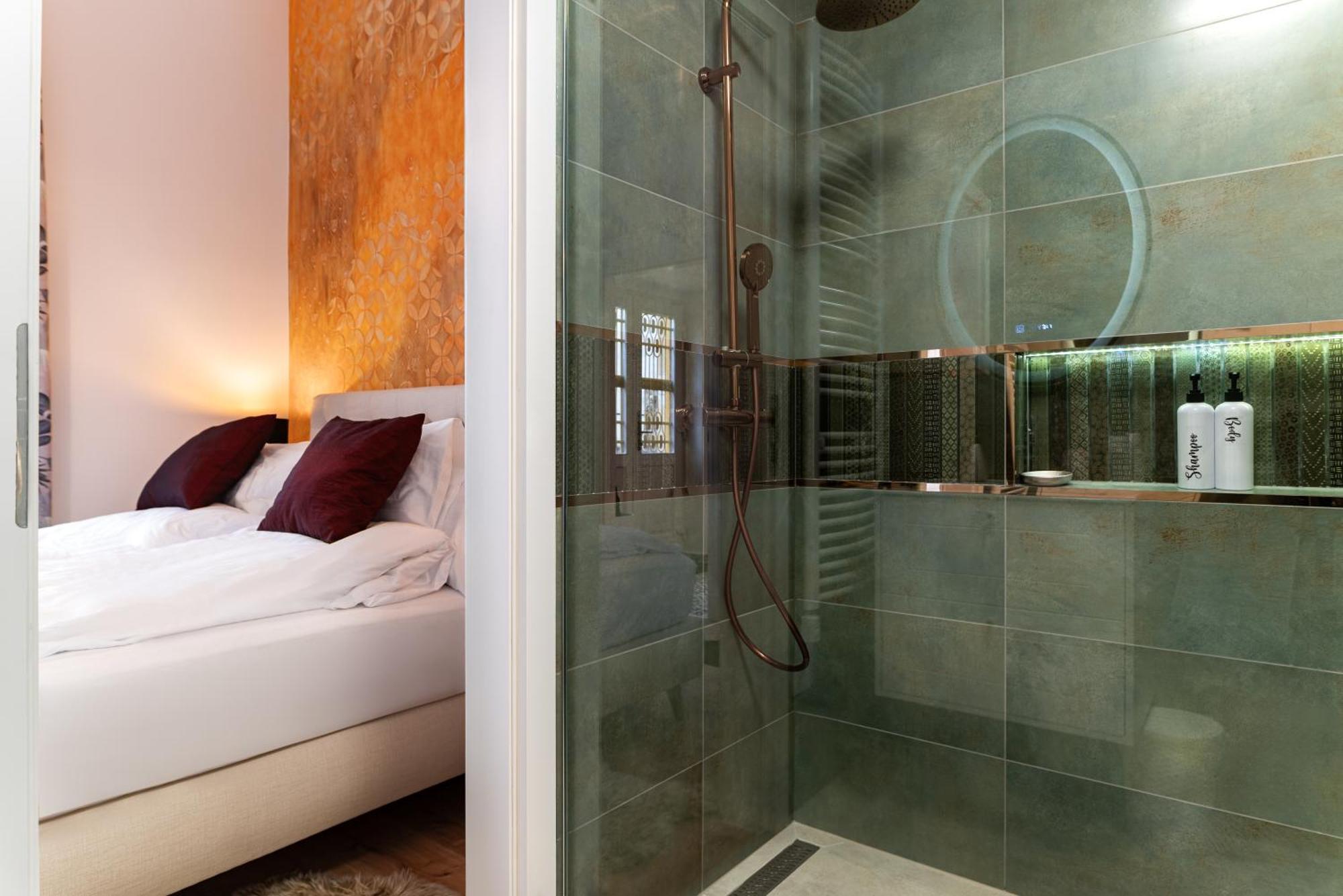 Апартаменты Broadway Street With 3 Bedrooms & 2 Bathrooms